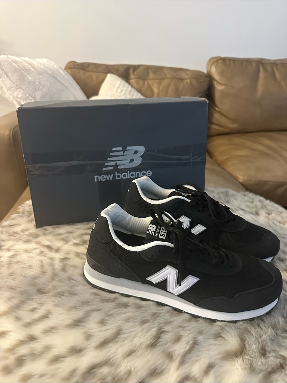 New Balance 515 Men's Black and White Retro Runner Sneakers